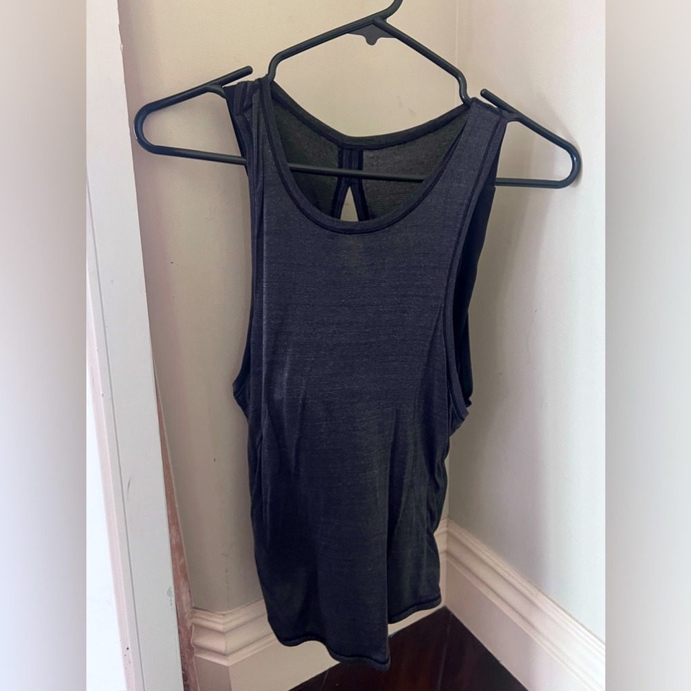 Lululemon workout tank